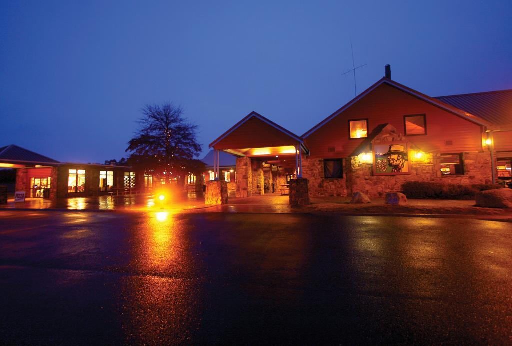 The Station Hotel Jindabyne Zewnętrze zdjęcie