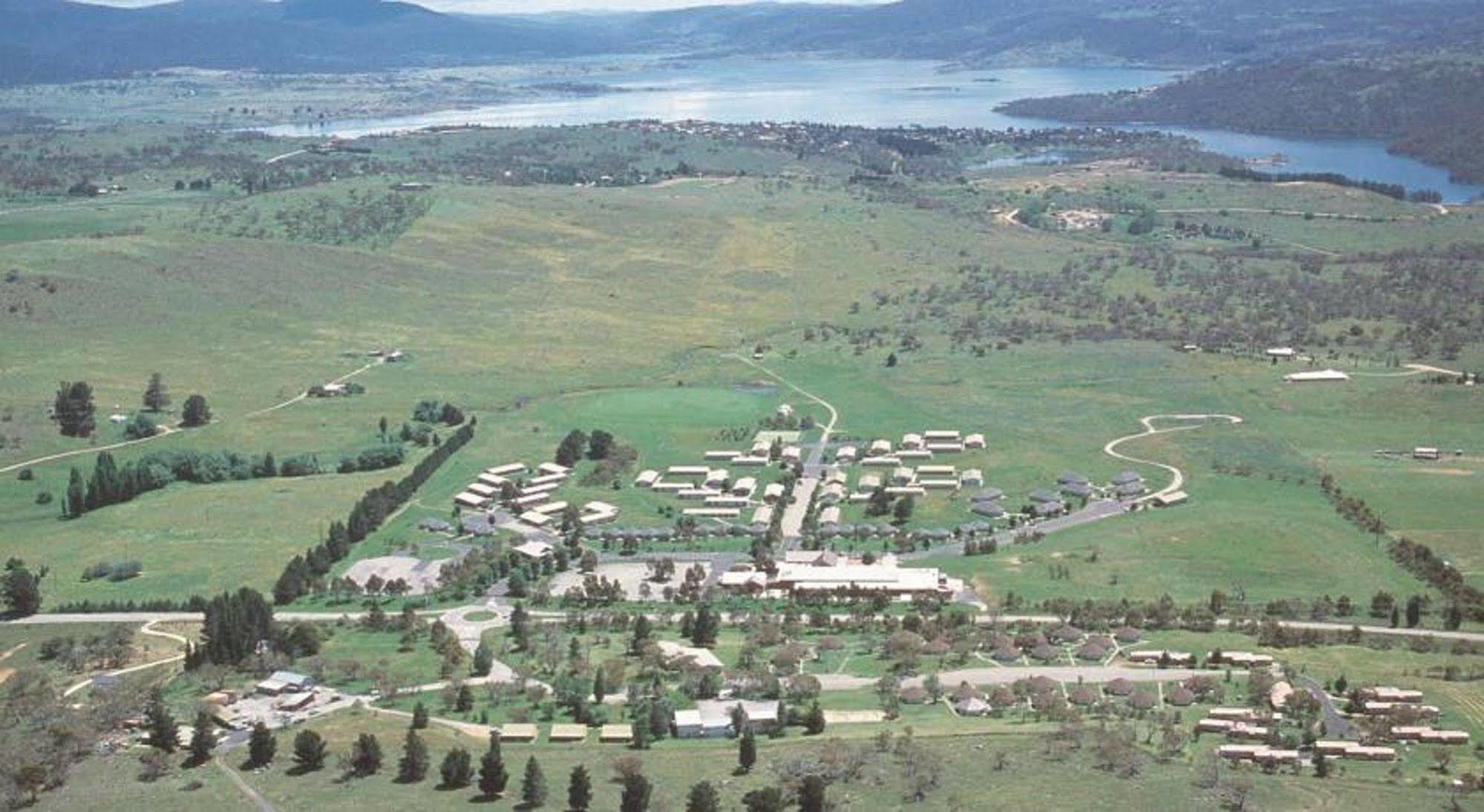 The Station Hotel Jindabyne Zewnętrze zdjęcie